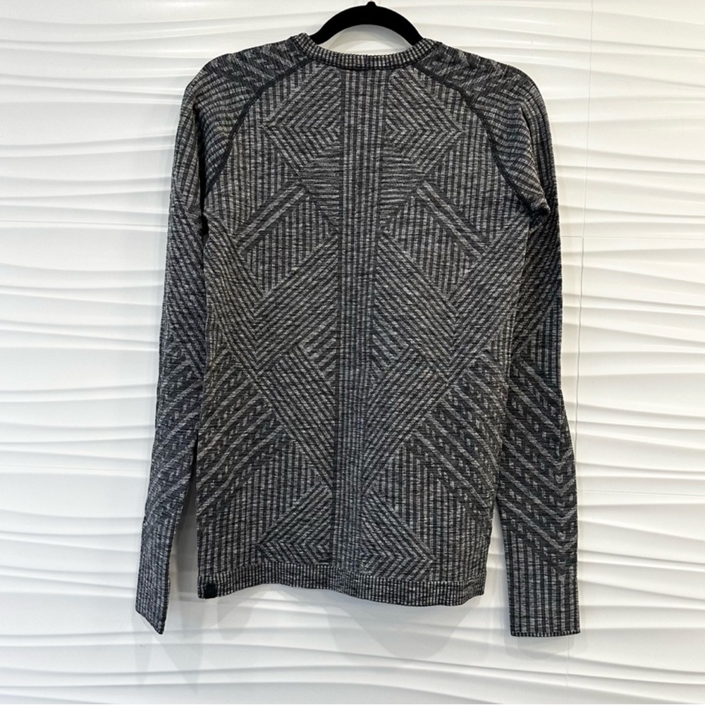 NWT Timeless Cozy Athleisure RARE Classic Lululemon Rest Less Pullover/Top - Picture 8 of 10